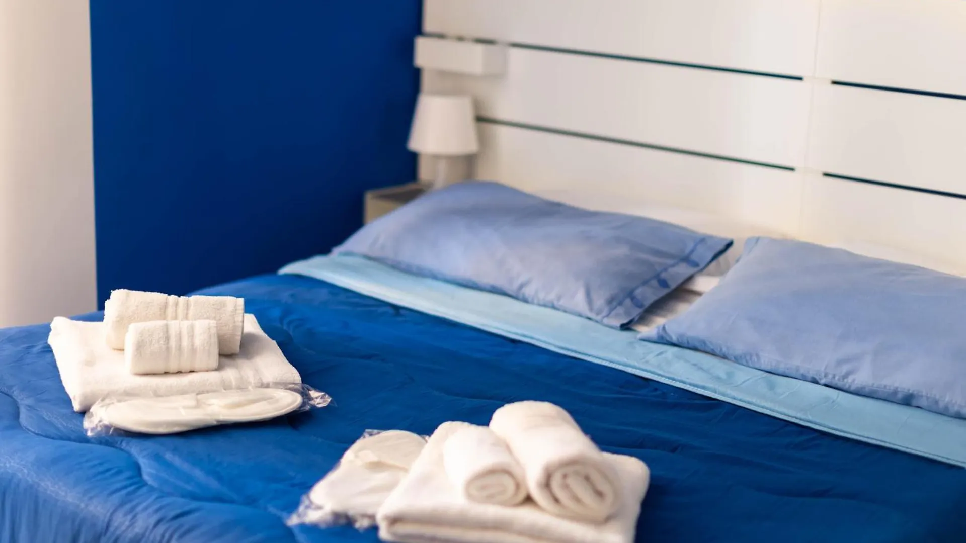 Bed and Breakfast Colori E Note à Naples Couette-café