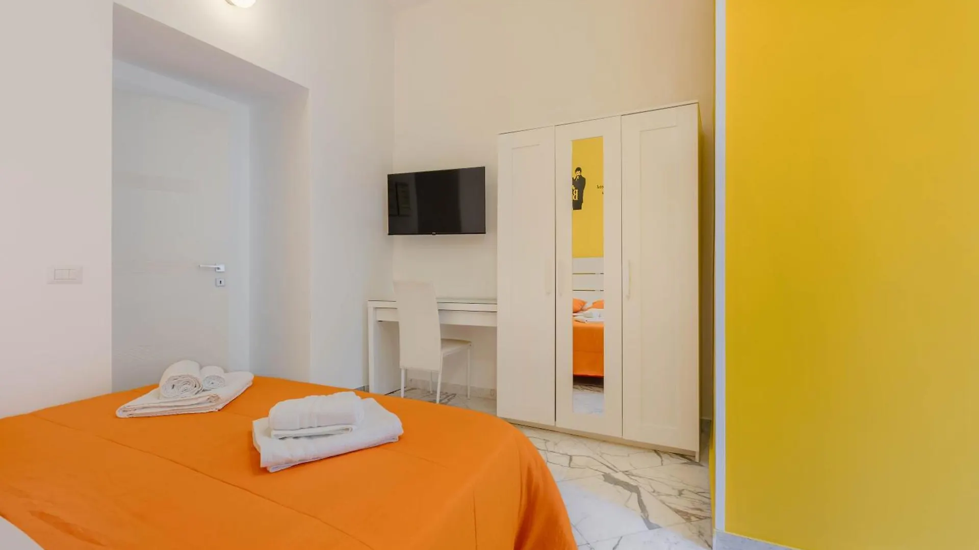 Couette-café Bed and Breakfast Colori E Note à Naples
