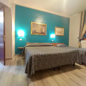 https://hotel-santa-croce.it-tuscanyhotel.com